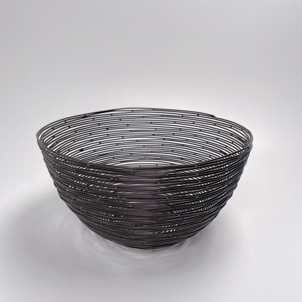 Handmade Decorative Wire Bowl Basket Dark Brown Metal - Picture 1 of 7